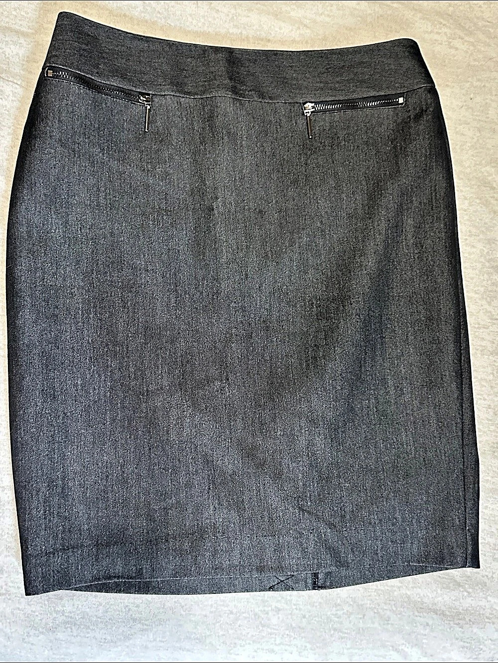 Calvin Klein Pencil Skirt in Gray Size 0